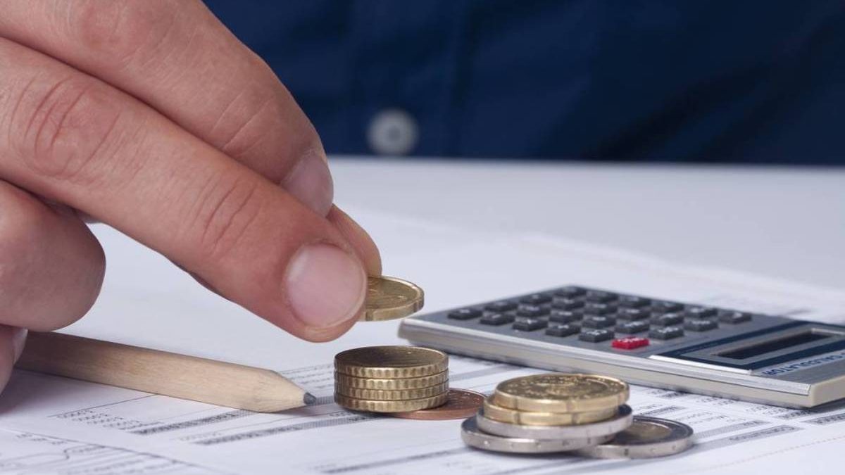 Does Outsourcing Help My Business Save Money Img