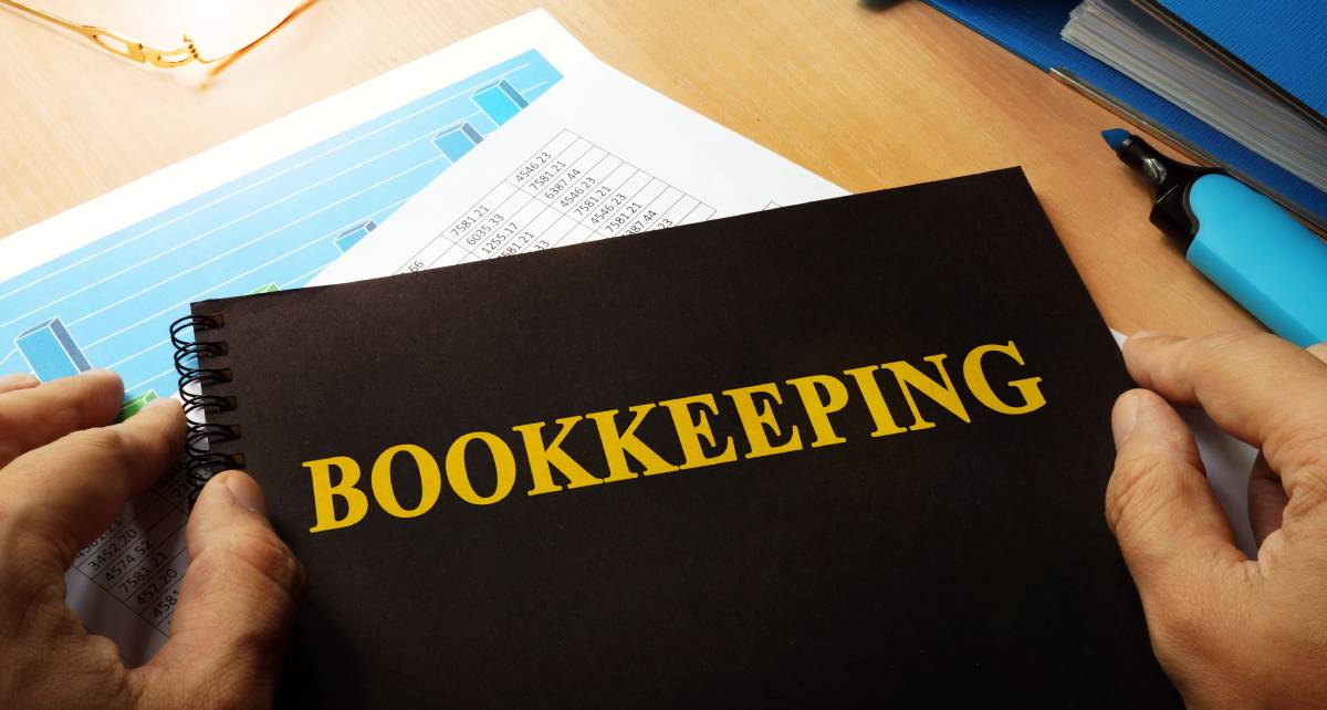Outsourced Bookkeeping - What It is and 5 Reasons to Use It