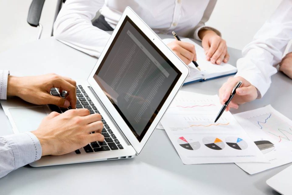 Outsource Accounting and Bookkeeping Virtual Assistants: Why, How, When, and What?