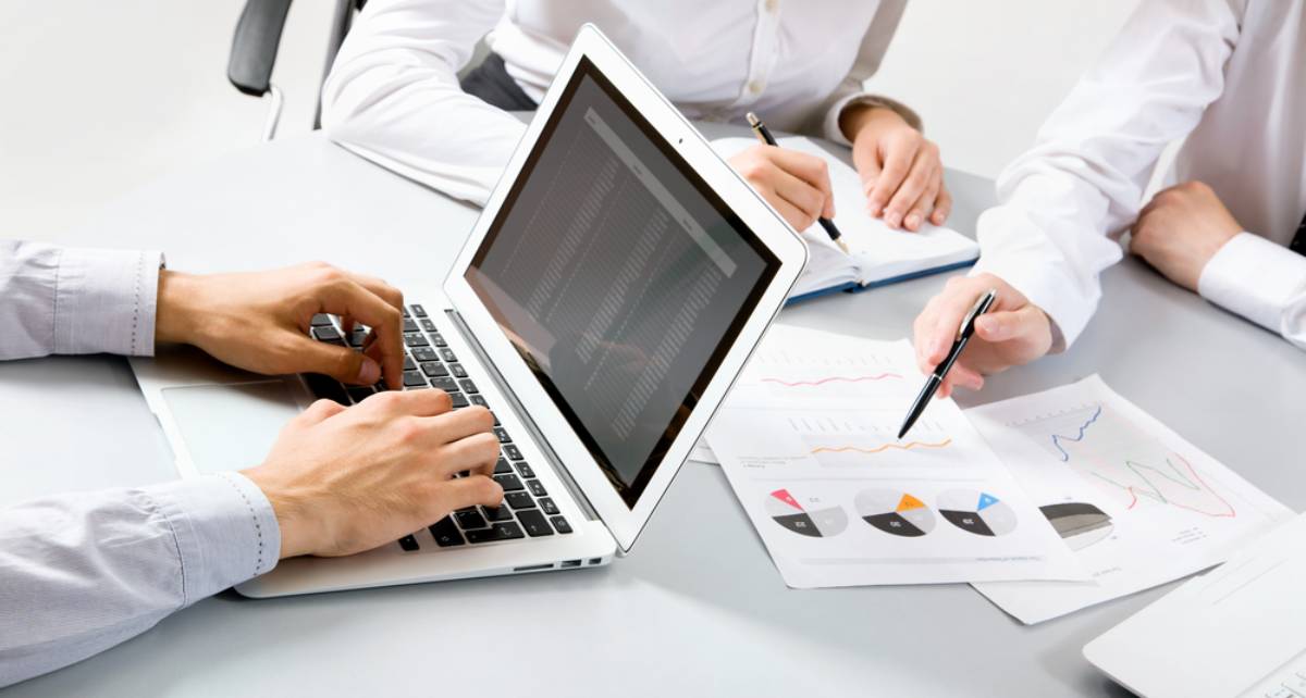 Outsource Accounting and Bookkeeping Virtual Assistants: Why, How, When, and What?